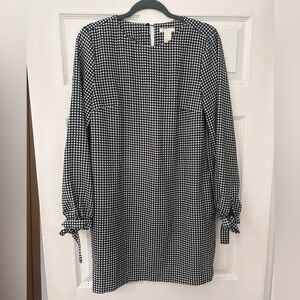 H&M Black and White gingham checkered Dress